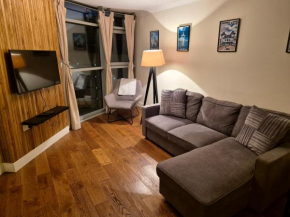 Ultra-Luxury City centre 2 bed apartment, with FREE parking